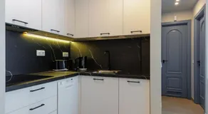 Elegant 2 Bedrooms Flat 5 minutes from the sea & free parking - Image 3