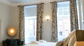 The Ballroom - Huge Apartment in Lichfield City Centre - Image 2