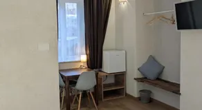 Studio 43 - Image 2