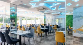 Thermal Hotel Garden - Image 3