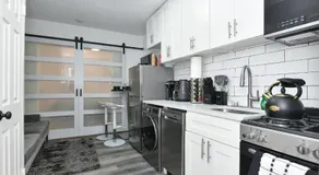 Cozy 1BR in Central Manhattan W Private Terrace - Image 4