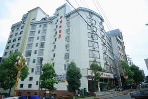 Zhenxiong Svit Theme Hotel - Image 4
