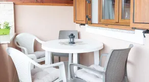 Apartment Eden in peaceful area near center - Image 4