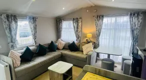 Calypso Hot Tub Breaks Tattershall Lakes Pet Friendly - Image 2
