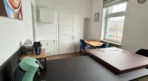 Stilvolle Wohnung mit Rheinblick - Image 3