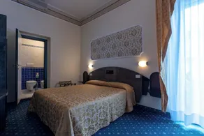 Hotel River fronte mare con piscina - Image 2