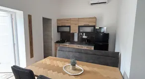 Zelia Apartmanház - Image 5