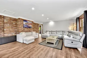 Kitchener Country Estate with Pool Hot Tub on private acres that sleeps up to 18 - Image 3