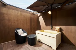 Glampseason - Image 2