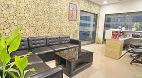 S R Hotel - Image 3