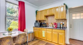 Lodi Luxe Stay 2BR Furnished 85 TV Fast WiFi WD Close to NYC and Everything - Image 3