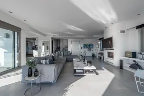 New Luxury Beach front Villa large private pool amazing sea view - Image 4