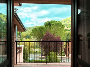 Bright Holiday Home in Umbria with Pool - Image 5