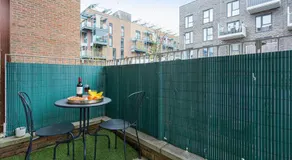Beautiful Apartment in Central MK with Balcony, Free Parking & Smart TV with Netflix by Yoko Property - Image 5