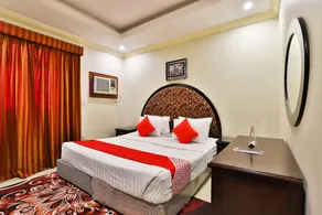 OYO 161 Middle East Suite - Image 4