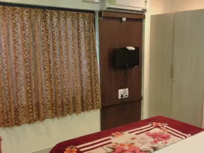 Hotel sringeri residency - Image 5