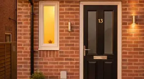 Contemporary 3-Bedroom Home Quiet Rotherham Location with Parking - Image 5