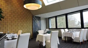 Logis Hôtel Le Privilège - Image 2
