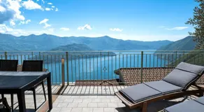 Apartment Mantegna - garten mit seeblick und schwimmbad by Interhome - Image 3