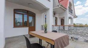 Five Villas Hotel - Image 3