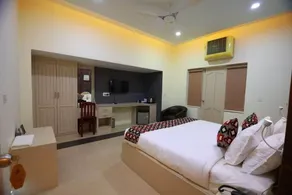 Hotel Palace En Paradise - Image 2