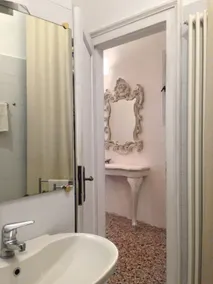 Biennale Apartment near San Marco - Image 3