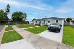 Delray House With Hot tub & Game Room - Image 2