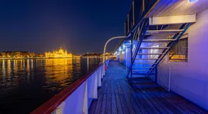Grand Jules - Boat Hotel - Image 2