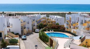 Quinta dos Pinheiros Apartments - Image 3