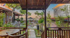 Swan Beach Inn - Image 2