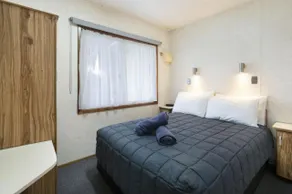 Paradise Palms Caravan Park - Image 2