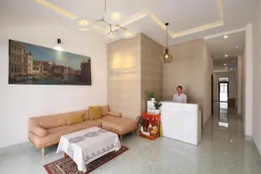 Hotel 986 - Image 3