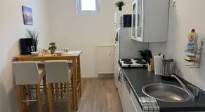 Modern Stay Hattersheim with four bedrooms - Image 5