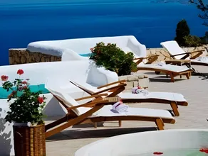 Armyra Villas - Apartments with Sea Views & Shared Pool - Image 4