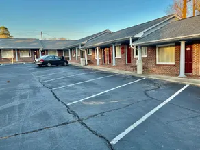 IMPERIAL MOTEL - Image 4