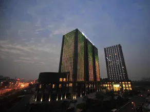 New Century Grand Hotel Zhejiang Sanli - Image 5