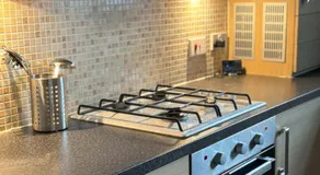 Kingfisher Apartment - Image 4