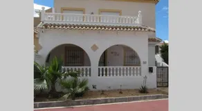 Grande Villa avec Patio, piscine privée, Air conditionné, wifi TV par satellite, barbecue. - Image 5