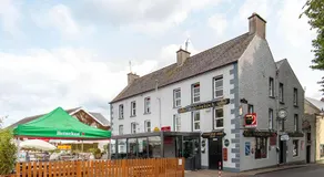 Woodstock Arms - Bar, Bed & Breakfast - Image 2