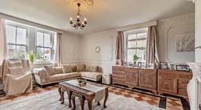 Mel House - Image 2