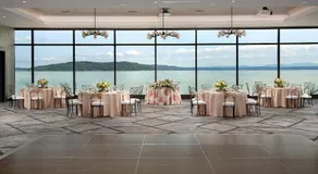 Silver Cloud Hotel Tacoma at Point Ruston Waterfront - Image 3