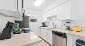 Central Hyde Park suites close to UT, Moody Center, Downtown - Image 4