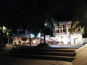 Isis Bungalows - Image 3