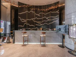 CITY HOTEL - Image 5