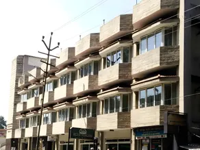 Hotel Hilltop Towers - Image 5