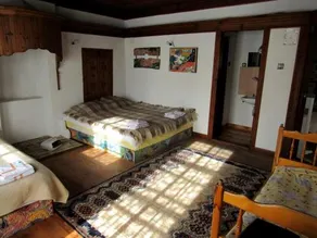 Art house - Image 1
