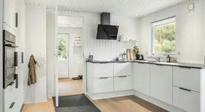 Nordic Log House Between Sea And Fjord - Image 3
