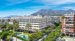 Apartment 'Front Line Beach 2 Bedr' mit Meerblick, WLAN und Klimaanlage - Image 4