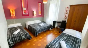 Roma Room Hotel - Image 2