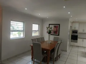 Pioneer Guest House - Image 5